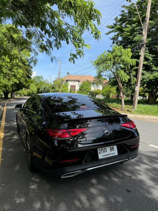 Mercedes-Benz CLS-Class 300d AMG 3