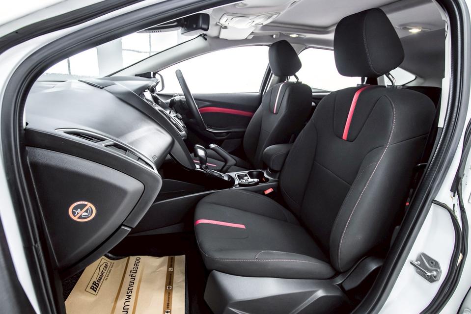 FORD FOCUS 2.0 S 5DR 2013  4