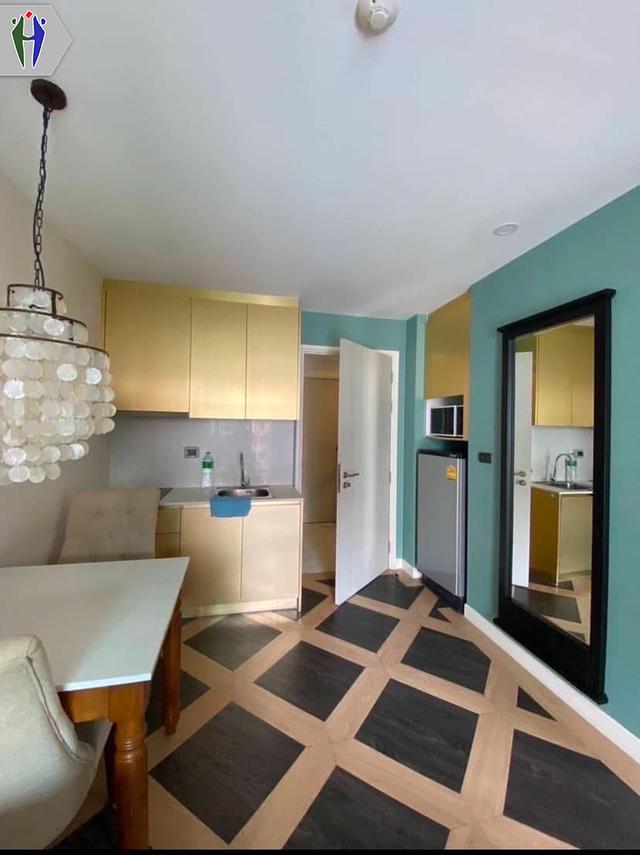 เอสปัญน่า คอนโด จอมเทียนพัทยาให้เช่า  •	ขนาด 35 ตารางเมตร, 1 ห้องนอน 1 ห้องน้ำ •	ทีวี, 2 แอร์, ตู้เย็น, ไมโครเวฟ •	บิ๊วอินครัวยุโรป เฟอร์นิเจอร์ครบชุด 2