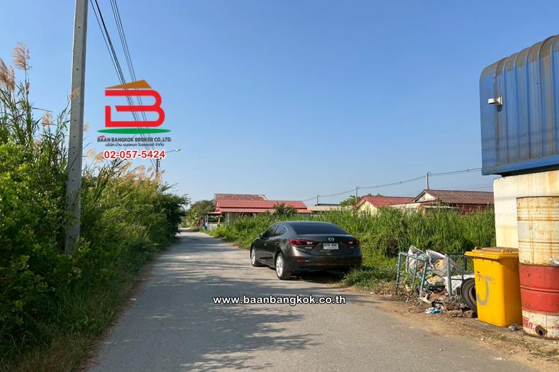 ที่ดินเปล่า เนื้อที่ 99.3 ตร.ว. ซอยแสมดำ 5 แยก 4-2 ถนนพระราม 2 แขวงแสมดำ เขตบางขุนเทียน 6