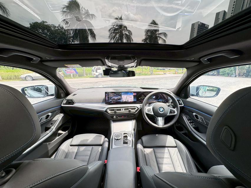 BMW 330e M Sport LCI ปี 2024 ไมล์ 15,xxx km 14