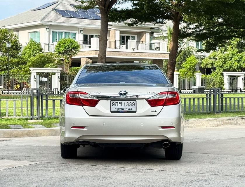 (แจ้งรหัสรถ AVA1339) 💥TOYOTA Camry 2.5 HV Top  ปี 2013 โฉมใหม่ รูปที่ 4