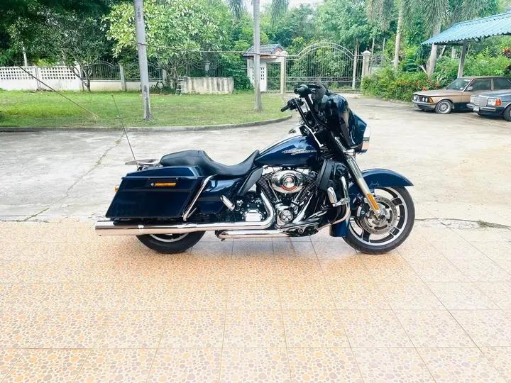 รถสภาพดี Harley Davidson Street Glide 2