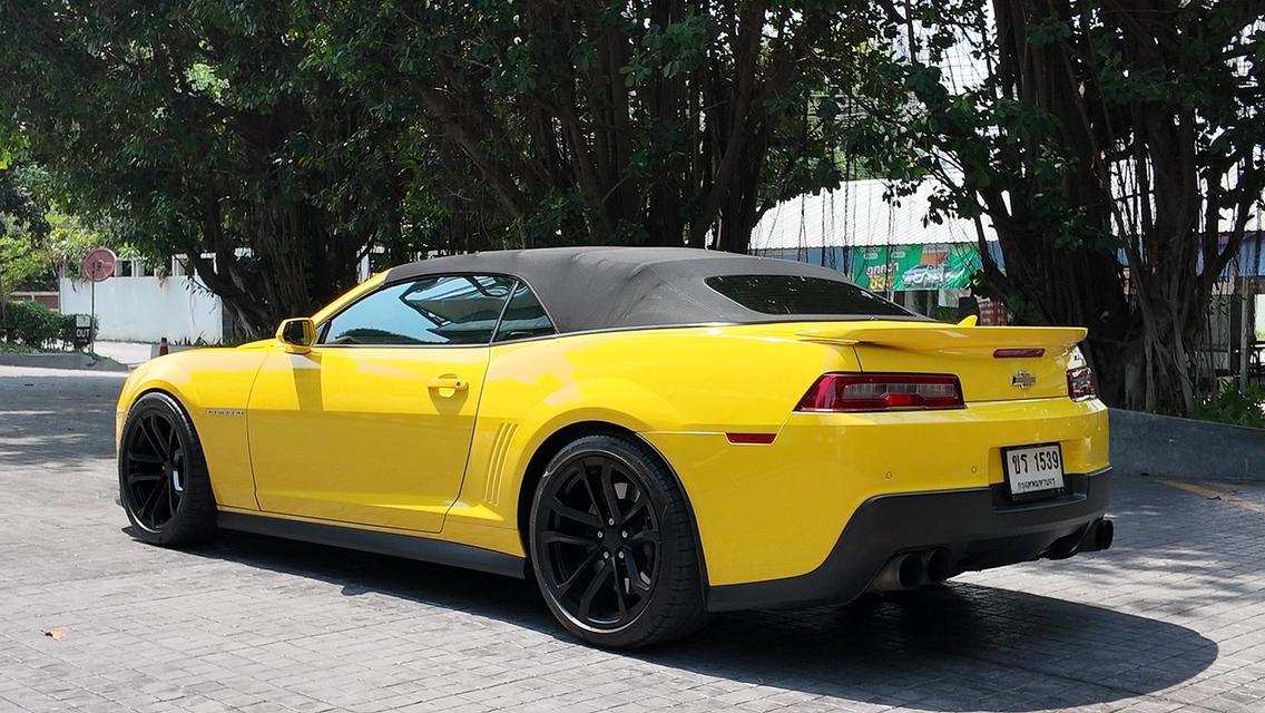 Chevrolet Camaro 6.2 Convertible ZL1 2019 สีเหลือง ราคาดี พวงมาลัยขวา หายากช้าอด รูปที่ 4