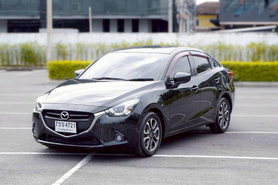 Mazda2 Skyactive 1.5 XLD High connect เกียร์ Auto สีดำ ปี2015