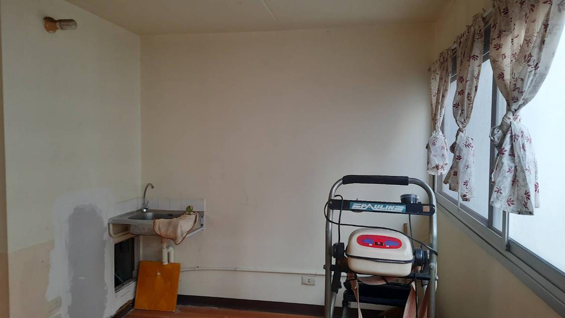 ขายป๊อปปูล่าคอนโด คอนโดเมืองทองธานี อาคาร C7 ชั้น5 ห้อง 41 ตรม. มีระเบียง 4