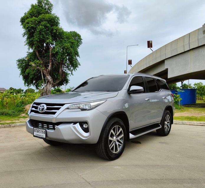 Toyota Fortuner 2.8V 2wd 2019 1