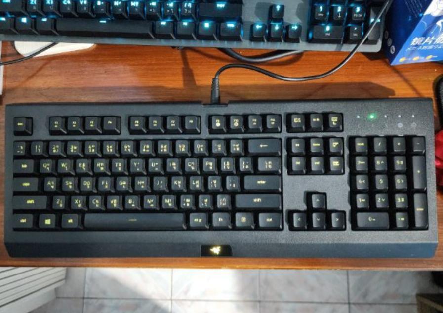 คีย์บอร์ด Gaming Razer Cynoza Lite 3