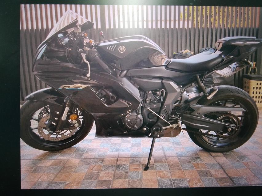 มอเตอร์ไซค์ Yamaha R7 สีดำ รูปที่ 3