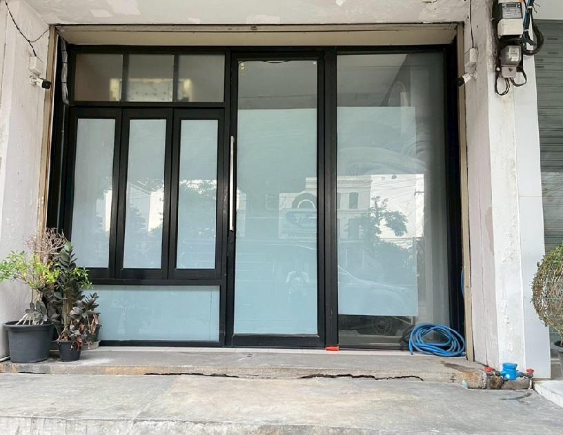 ให้เช่าอาคาร / Home Office 4.5 ชั้น / ทำเล ติดถนนพระราม 9 / ใกล้ เดอะไนท์ พระราม 9 11