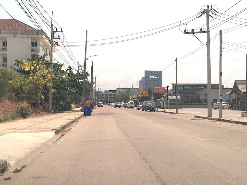 ขายที่ดินพระยาสัจจาในเมืองชลบุรี เนื้อที่ 200ตรว.หลังร้านจิ๊บซีฟู้ด หลังร้านอาหารโอชิเน 1