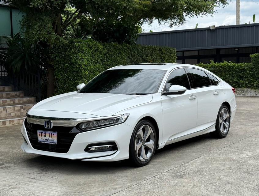 2022 HONDA ACCORD eHEV TECH รถมือเดียวออกป้ายแดง สภาพป้ายแดง รถวิ่งน้อยเพียง 20,000 กม ไม่เคยมีอุบัติเหตุครับ