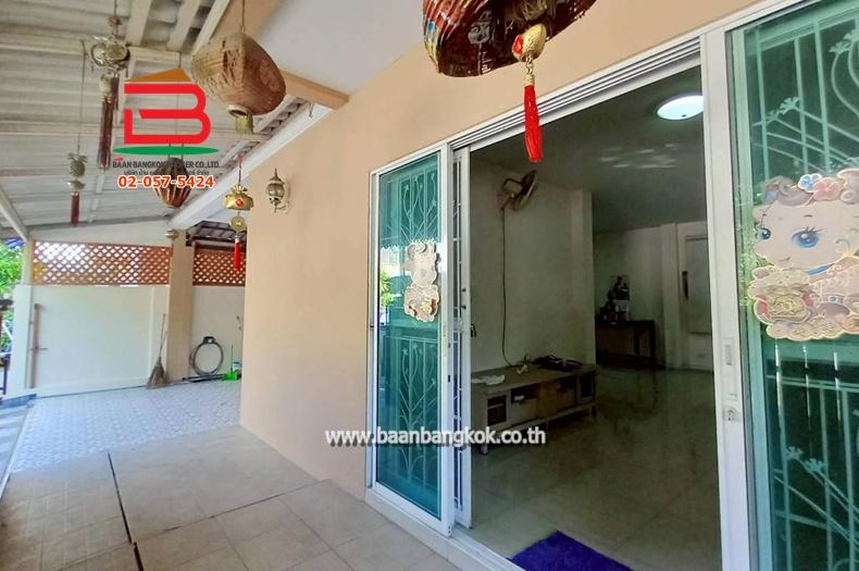 บ้านเดี่ยว หมู่บ้านอรุณวรรณ 4 (ใกล้สำนักงานเขตคลองสามวา) เนื้อที่ 41.4 ตรว. แขวงบางชัน เขตคลองสามวา 4