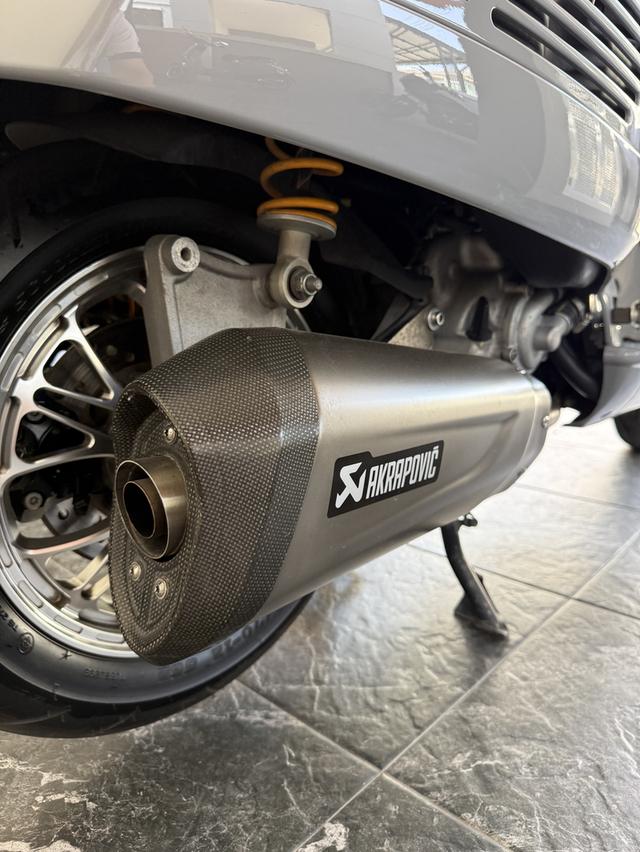 Vespa gts300 supertech2019 รูปที่ 11