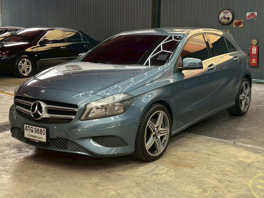 BENZ A180 URBAN ปี 2014