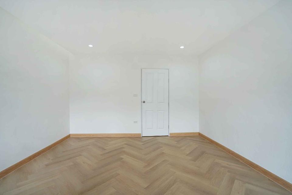 ทาวน์เฮ้าส์หมู่บ้าน บก.ทหารสูงสุด 16