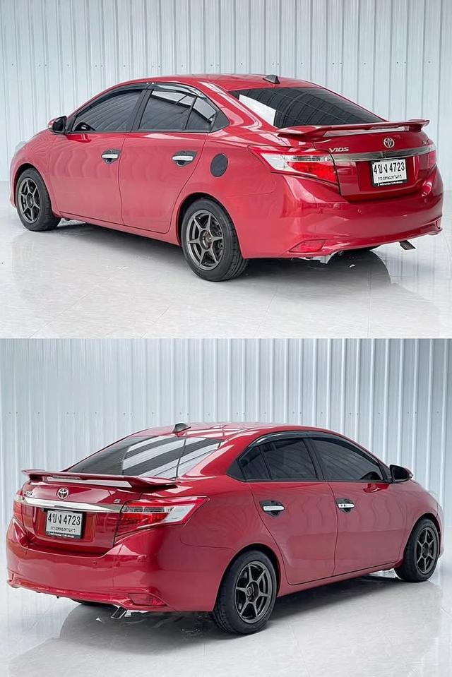 Toyota Vios สีแดง 4