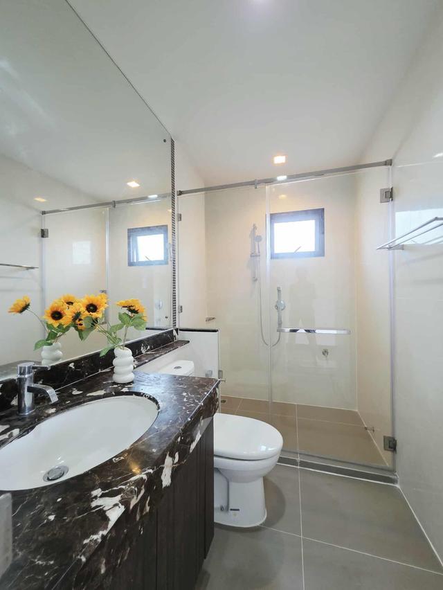  ขายบ้าน เศรษฐสิริวัชรพล  ติดถนนเมนสุขาภิบาล5 หน้าสำนักงานเขตสายไหม 11