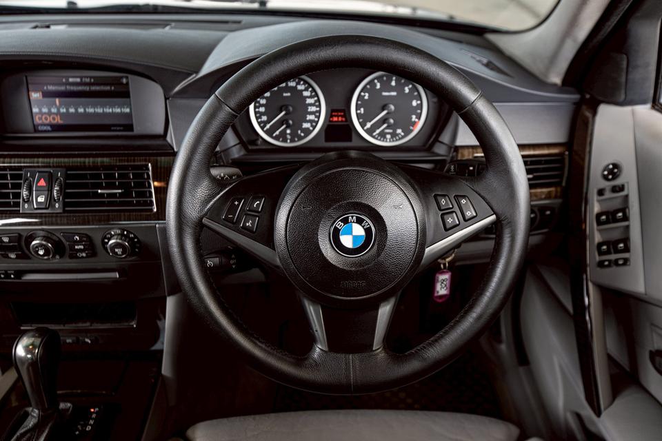 Bmw 525i ปี 2008 สีเทา สวยสภาพดี  15
