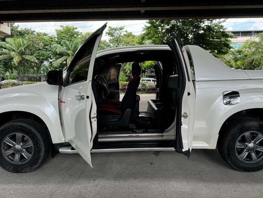 ขายรถ Isuzu D-max 2.5 Z X-series cab Hi-Lander ปี 2013 สีขาว เกียร์ธรรมดา 9