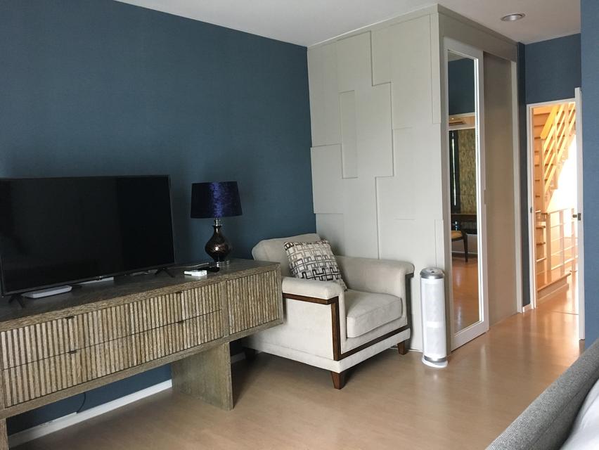 [เจ้าของขายเอง] ขายทาวน์โฮม 3 ชั้น หมู่บ้านกลางเมืองสุขสวัสดิ์ หลังมุม 30 ตรว. 165 ตรม.  12