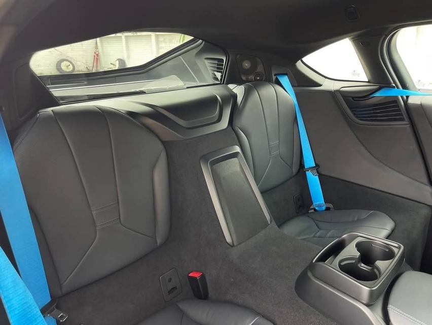 BMW i8 6