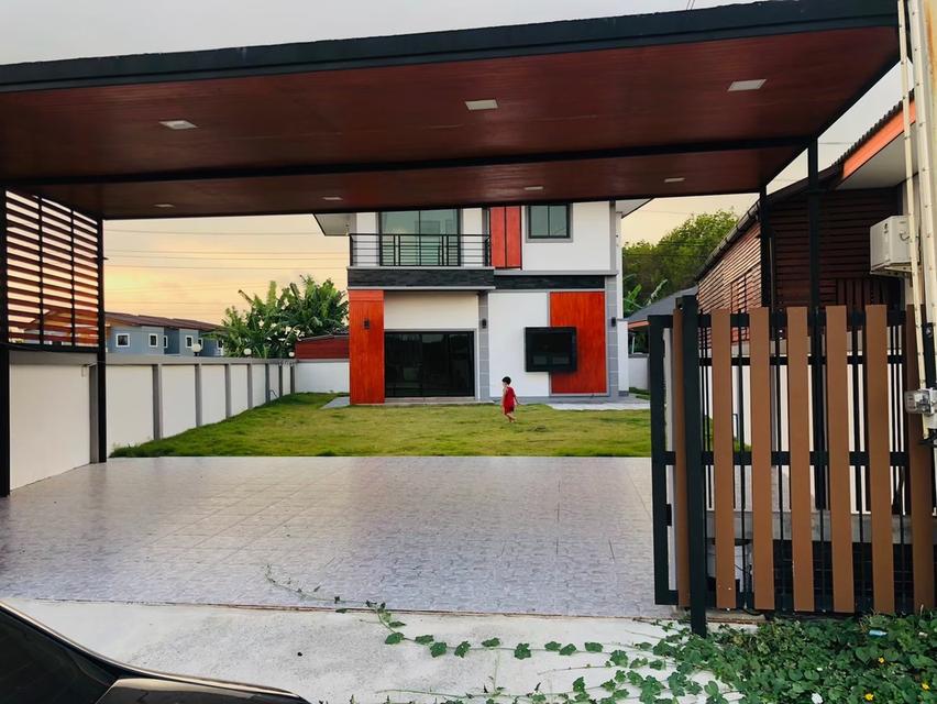 บ้านเดี่ยว 2 ชั้น ทำเลทองระยอง 16