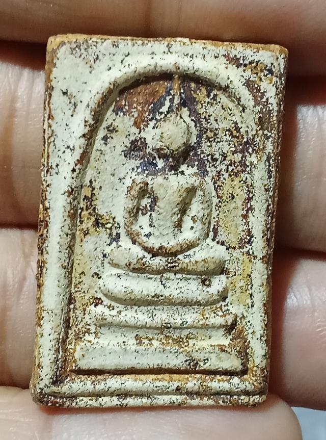 พระสมเด็จวัดระฆัง เหรียญร.9และเหรียญพระราชินี 9