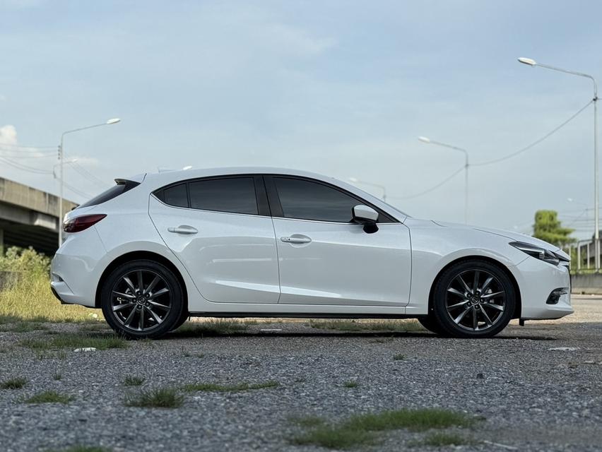 Mazda 3 2.0 S Sport ปี 17จด 18 20