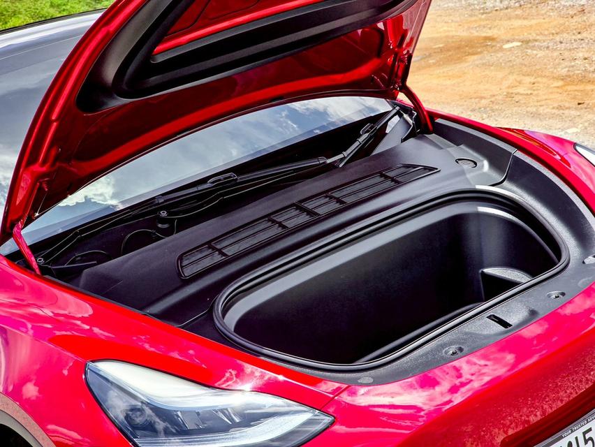 TESLA MODEL Y RWD (STANDARD) 2024 สีแดง รถศูนย์ไทยแท้ รูปที่ 10