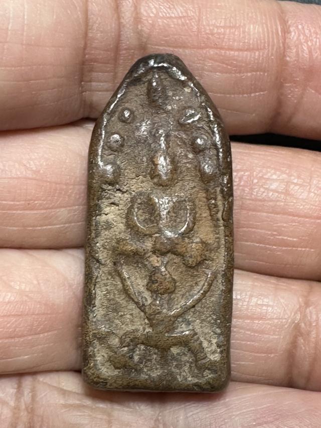 พระนาคปรกขี่ครุฆเนื้อดิน พิมพ์โบราณ ไม่ทราบเกจิ