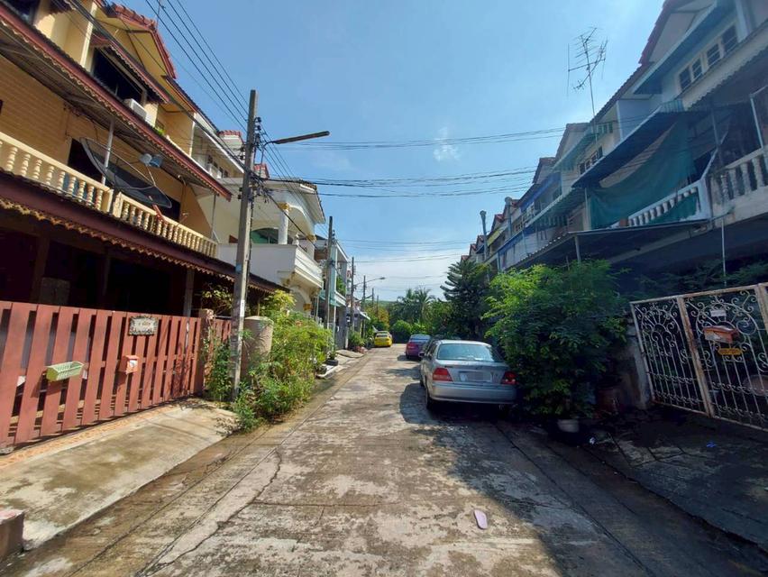 ขายบ้าน 3 ชั้น หมู่บ้านสินทวีสวนธน 3 ซอยประชาอุทิศ 89/1 3