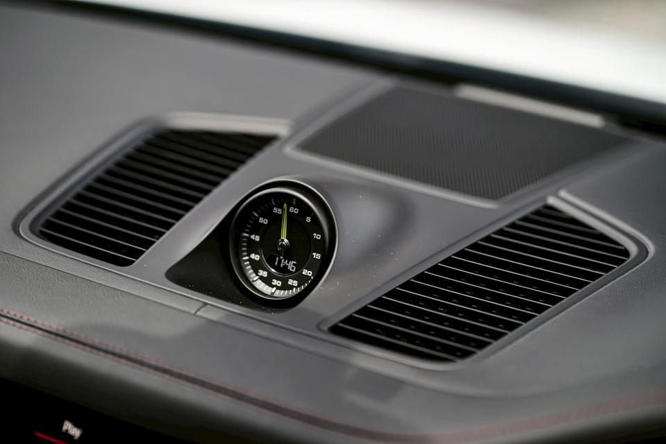 Cayenne Coupe 3.0 V6 e-Hybrid 9