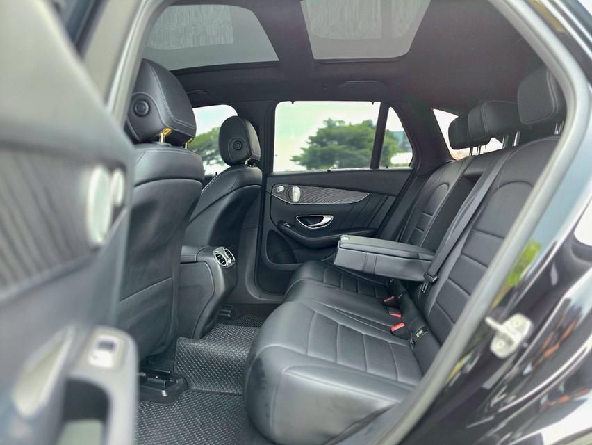 รหัสรถ NC7997 BENZ  GLC250d AMG Dynamic 4MATIC (W253) " ใส่ชุดแต่ง GLC43 AMG " 17