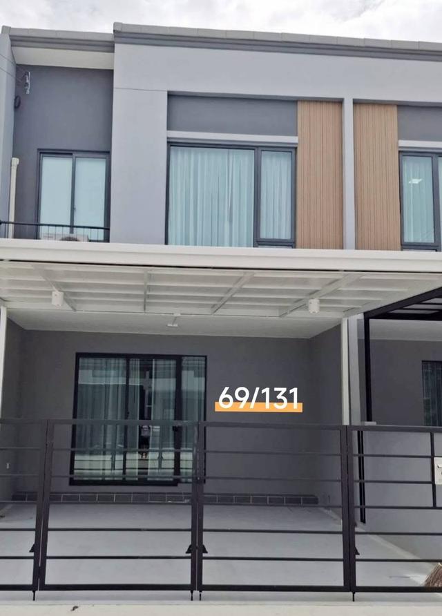 ให้เช่าทาวโฮม 2 ชั้น  PLENO 2 สุขุมวิท บางนา  มีทั้งหมด 2 หลัง 1