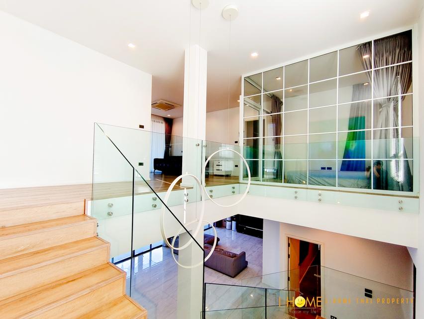 🏡 พูลวิลล่าสองชั้น บ้านหรูในโครงการ พร้อมคลับเฮ้าส์สระว่ายน้ำ #หางดง ราคาเพียง 90,000 บาท/เดือน ✨ 清迈豪华泳池别墅出租 双层 4 卧室 4 卫生间 租金 90,000 泰铢/月(含物业费) ✨ 15