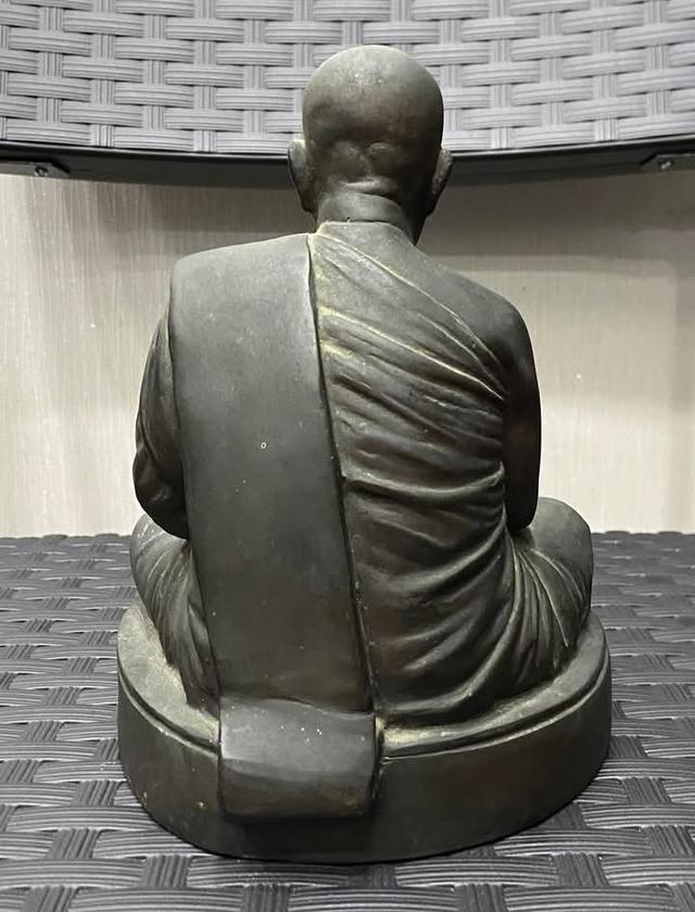 พระบูชาหลวงปู่ฝั้น