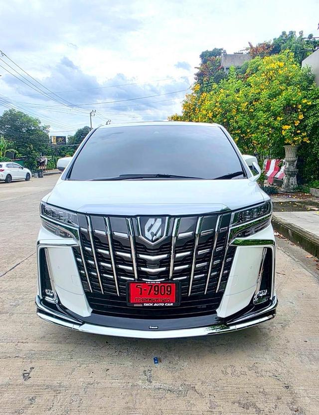 Toyota ALPHARD 2.5SC PACKAGE สีขาว ปี 2022 ไมล์ 20,000 กม.