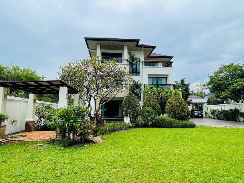 ให้เช่าบ้านเดี่ยว 3 ชั้น หลังใหญ่  ซ.รัชดา 32 พร้อมเข้าอยู่ สิ้น พ.ค. 2