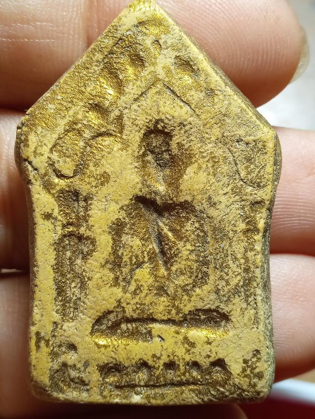 ขุนแผนเก่าหิ้งมีรอยตามภาพ