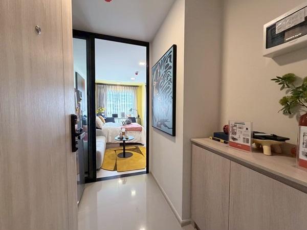 ขายคอนโด ใหม่ dcondo Vivid Rangsit ตรงข้าม ม.กรุงเทพ ข้ามสะพานลอยก็ถึงมหาลัย พร้อมอยู่ โทร 0616161426 18