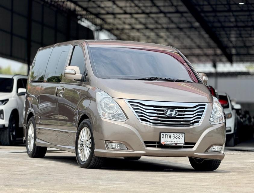 ขาย Hyundai Crandstarex 2.5Vip ปี13