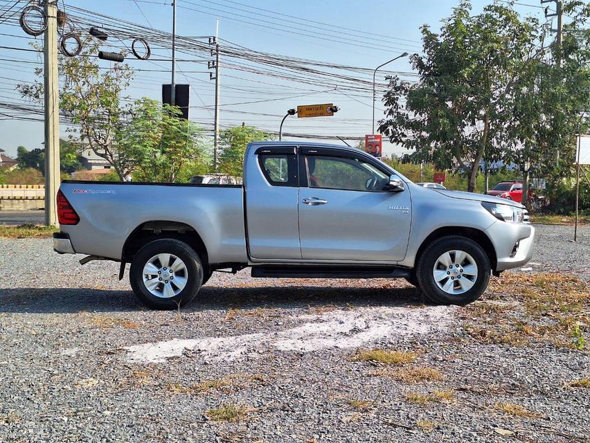 Toyota Revo Prerunner 2.8 G ตัว Top ปี 2016 จด 17 3