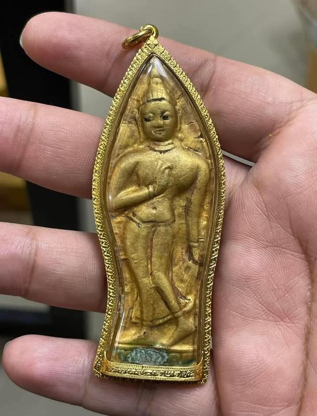พระเลี่ยมทองไม่ทราบที่