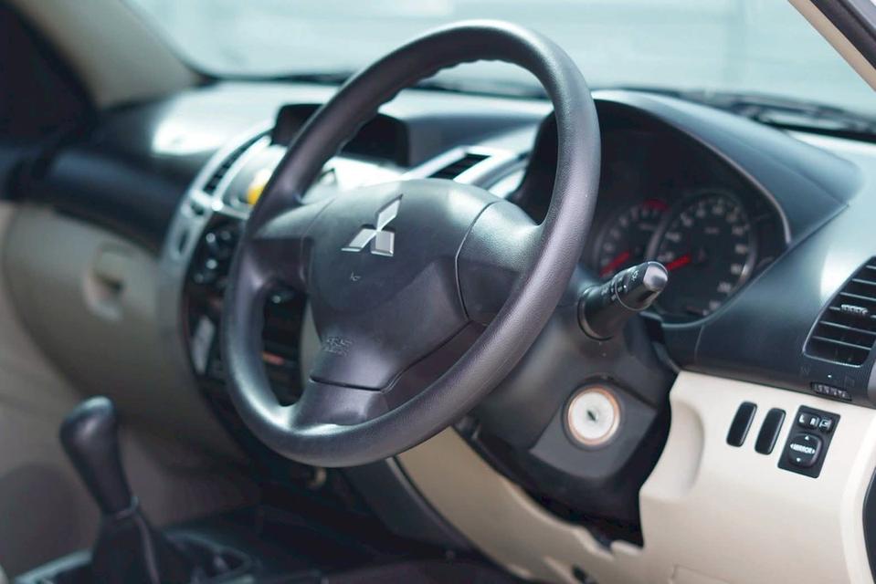 2015 Mitsubishi Pajero 2.4 GLS 7
