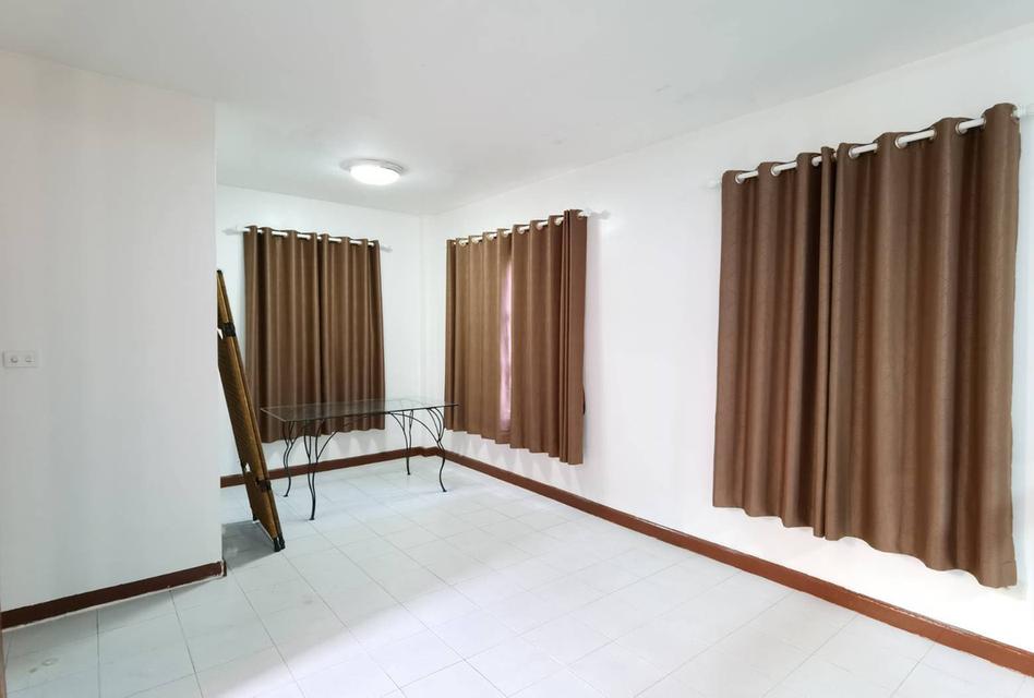 ให้เช่าบ้านเดี่ยว 2 ชั้น หมู่บ้านปาริชาติรังสิต ธัญญะคลอง 4 L&H เนื้อที่ 65 ตรว. 3 นอน 2 น้ำ จอดรถ 2 แอร์ 1 ตัว ใกล้รร.สวนกุหลาบรังสิต,ทางด่วนกาญจนาภิ 5