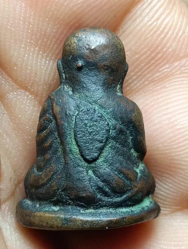 รูปหล่อหลวงพ่อเงินไม่รู้พิมพ์ รูปที่ 4