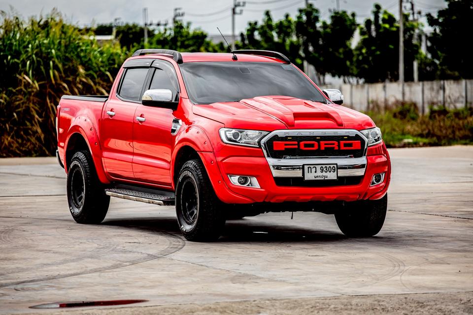 Ford Ranger 2.2 XLT Hi-Lander Double Cab ปี 2017 สีแดง มือเดียวป้ายแดง 3