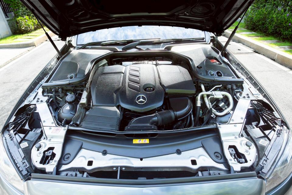 2017 Mercedes-Benz E220 d AMG Dynamic Sedan (เจ้าของขายเอง)