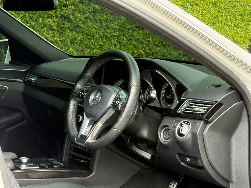2014 BENZ E250 AMG DYNAMIC รถมือเดียวออกศูนย์ BENZ THAILAND รถวิ่งน้อย ประวัติศูนย์ครบ ไม่มีอุบัติเหตุครับ 10